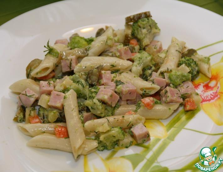 Рецепт: Салат с макаронами, ветчиной и овощами