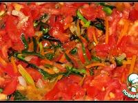 Спагетти с пряным овощным соусом и сыром ингредиенты