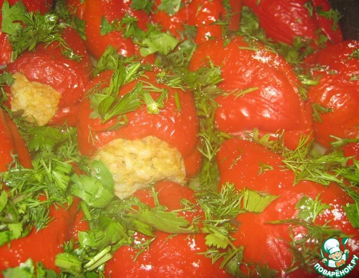 Рецепт: Особый фаршированный болгарский перец, запечённый в духовке