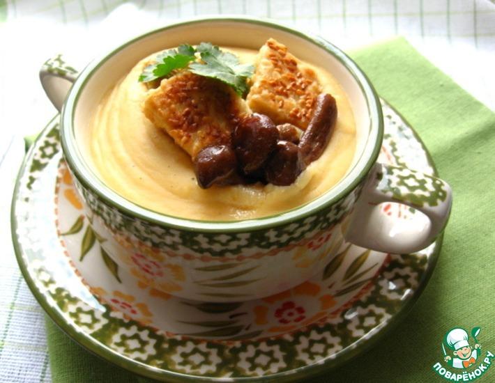 Рецепт: Суп-пюре из чечевицы с тофу и грибами