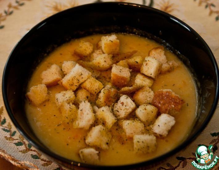 Рецепт: Чечевичный суп-пюре с чесночными гренками