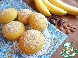 Рецепт: Иранские постные булочки с бананово-финиковой начинкой