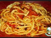 Спагетти с пряным овощным соусом и сыром ингредиенты