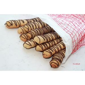 Мандариново-ореховые палочки с шоколадом