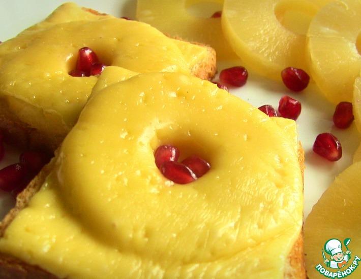 Рецепт: Бутерброды с ананасами и сыром