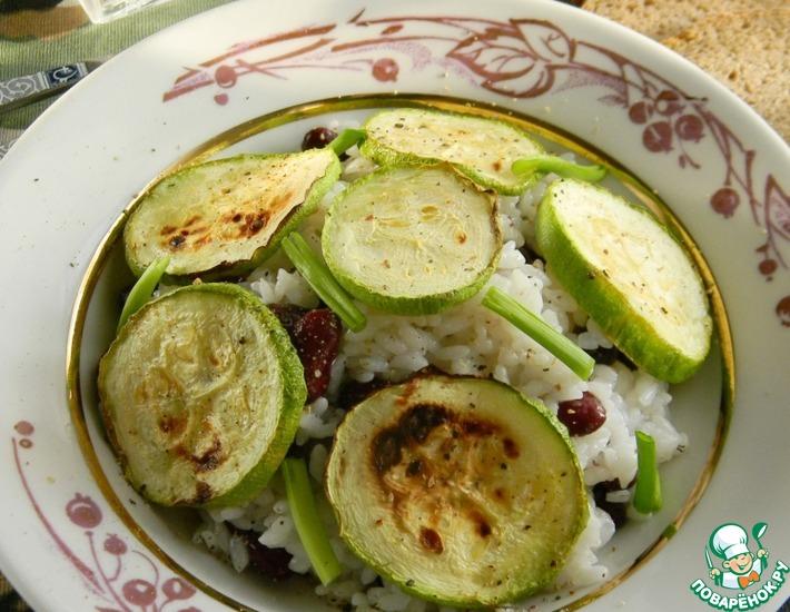 Рецепт: Теплый салат с рисом и цуккини