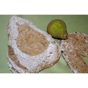 Гречневый хлеб с грушей и орехами