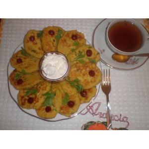 Кукурузные лепешки с Кус-Кусом, зеленью и сыром