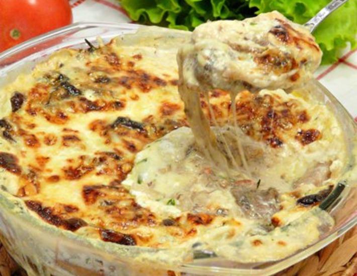 Рецепт: Грибная сливочно-сырная запеканка Кассероль