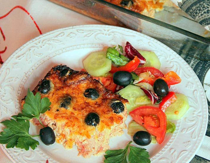 Рецепт: Клафути из тунца и помидоров с маслинами