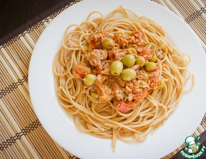 Рецепт: Цельнозерновые спагетти с тунцом