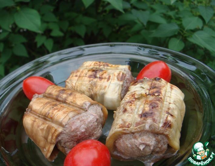 Рецепт: Рулетики из баклажанов с мясной начинкой на мангале