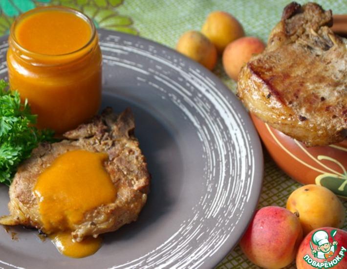 Рецепт: Свиной антрекот на гриле и абрикосовый соус