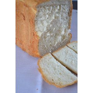 Кефирный хлеб с сушеной петрушкой