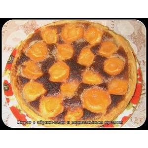 Пирог с абрикосами и миндальным кремом