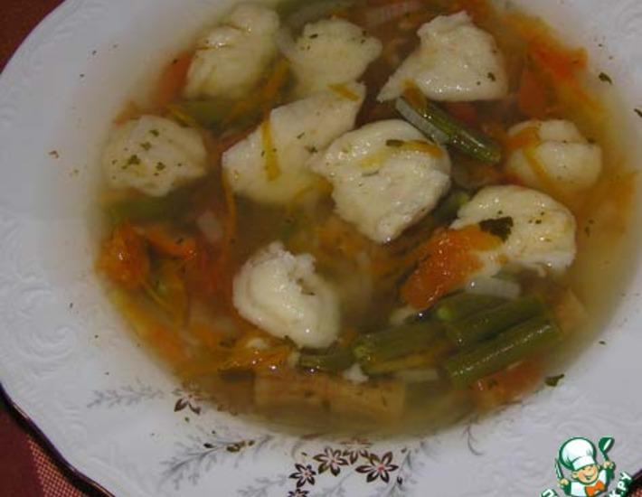 Рецепт: Фасолевый суп с сырными клецками