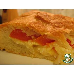 Закрытый пирог с сыром и помидорами