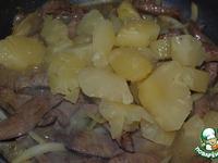 Тушеная печень с ананасами и луком ингредиенты