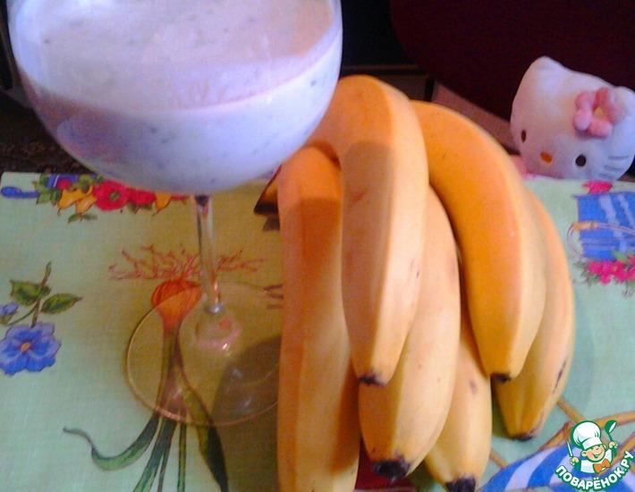 Рецепт: Коктейль банановый с фисташками