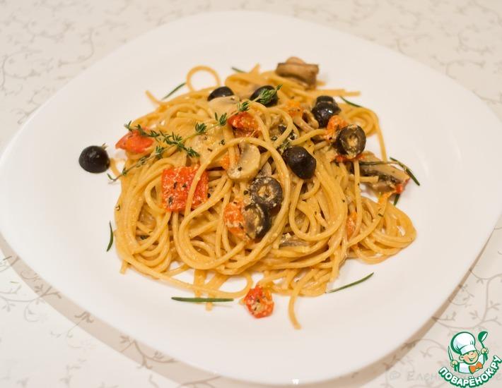 Рецепт: Легкая паста с грибами и оливками