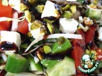 Овощной салат с фетой, соевыми ростками и фисташками ингредиенты