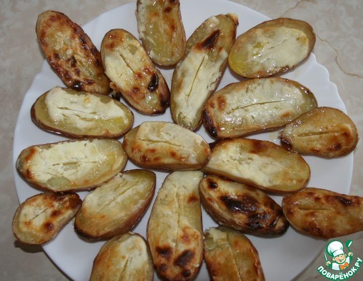 Рецепт: Запеченный картофель со сметаной