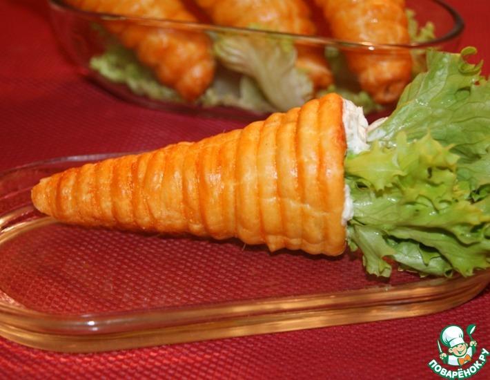 Рецепт: Закусочное пирожное Морковка с кремом аля дзадзики (цацики)