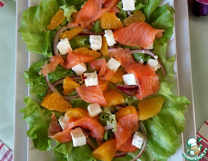 Рецепт: Салат с копчёной рыбой и апельсинами