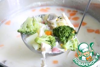 Рецепт: Сливочный суп с курицей и овощами