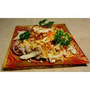 Салат с кальмарами по-вьетнамски