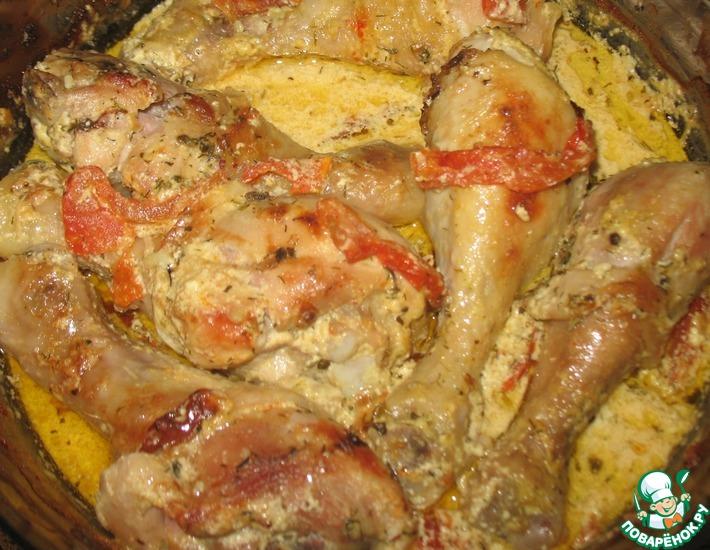 Рецепт: Куриные голени в сметанно-чесночном соусе