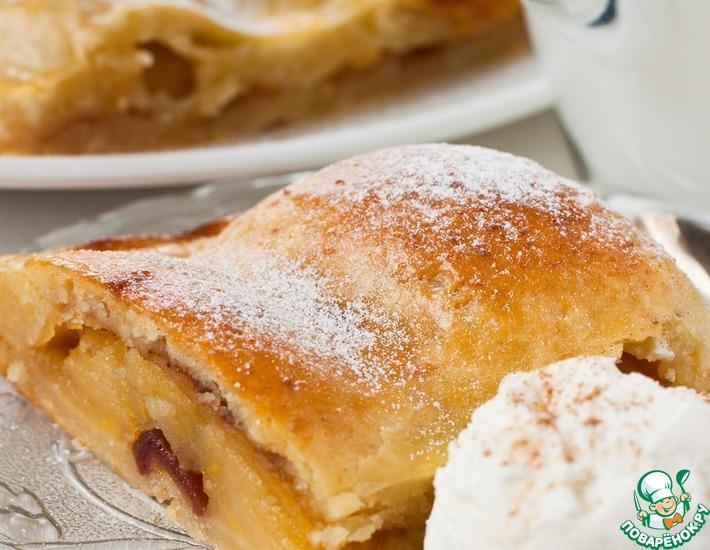 Рецепт: Сочный пирог с яблоками