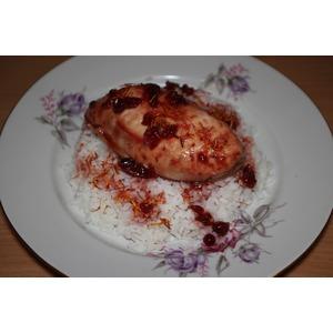 Курица с рисом в клюквенно-медовом соусе