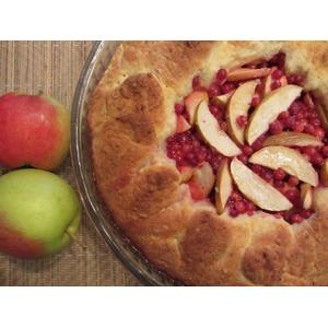Бруснично-яблочный пирог