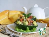 Салат с диким рисом, авокадо и красной рыбой ингредиенты
