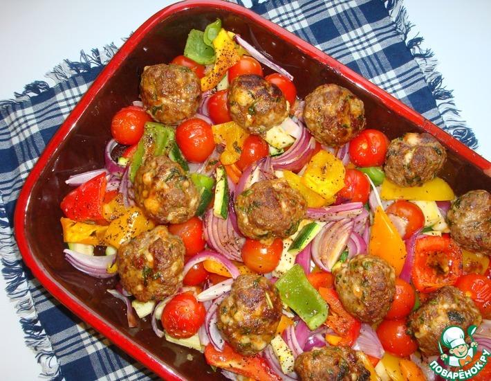 Рецепт: Тефтели с пармезаном и печёные овощи