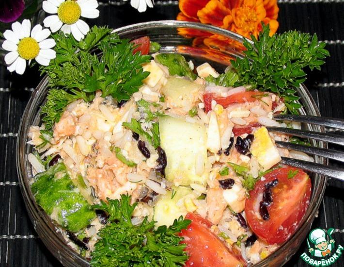 Рецепт: Рисовый салат с лососем