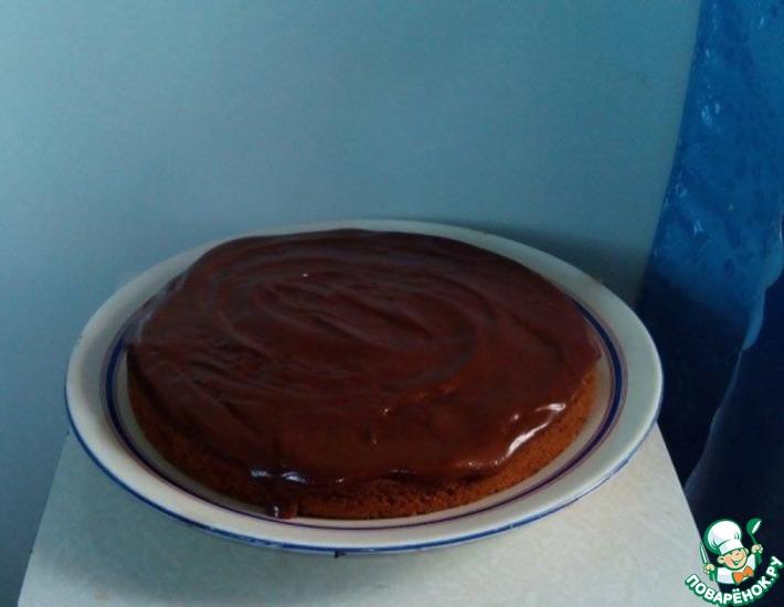 Рецепт: Вишневый пирог с шоколадным кремом