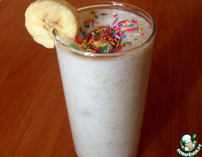Рецепт: Злаковый молочный коктейль Банановый рай