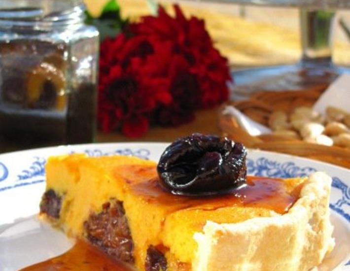 Рецепт: Тыквенный пирог с черносливом в коньяке