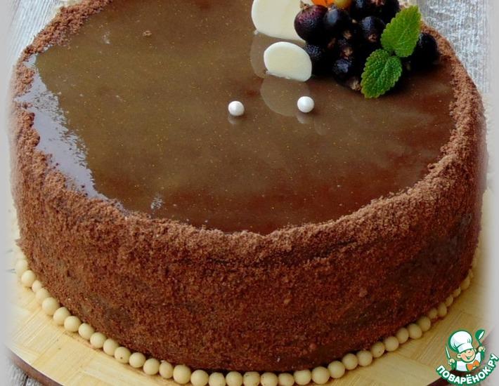 Рецепт: Шоколадный торт с черносмородиновым муссом