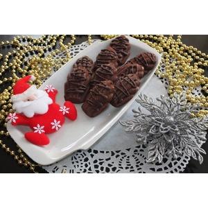 Шоколадное печенье Мадлен с персиками