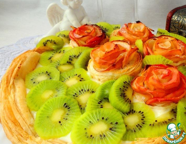 Рецепт: Пирог из слоеного теста с фруктами Натюрморт