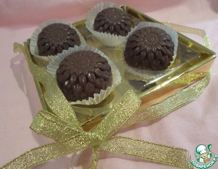 Рецепт: Шоколадные конфеты с печеньем