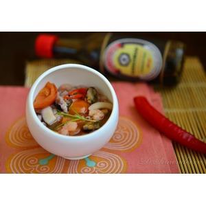 Традиционный китайский суп из морепродуктов