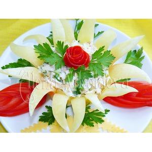 Салат Романтик в цветке из перца