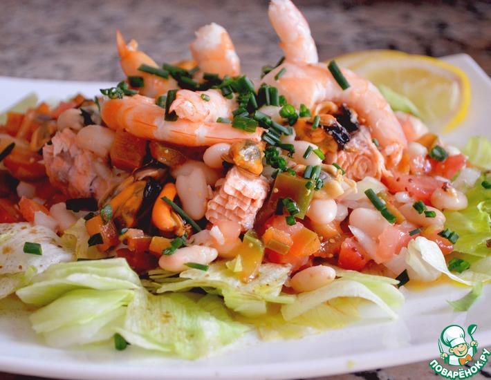 Рецепт: Салат из морепродуктов и белой фасоли