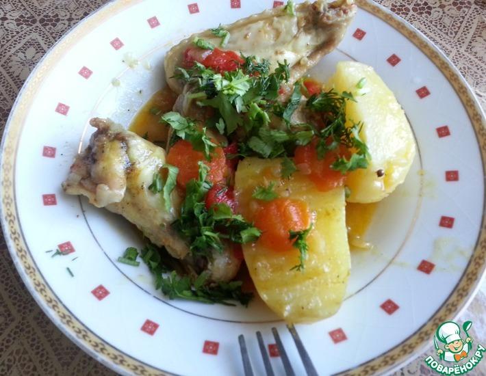 Рецепт: Крылышки с картошкой и с болгарскими перцами