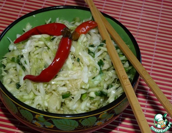 Рецепт: Острый салат из свежей капусты