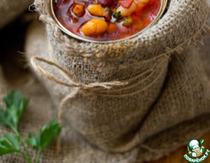 Рецепт: Суп из смеси бобовых с беконом и томатом